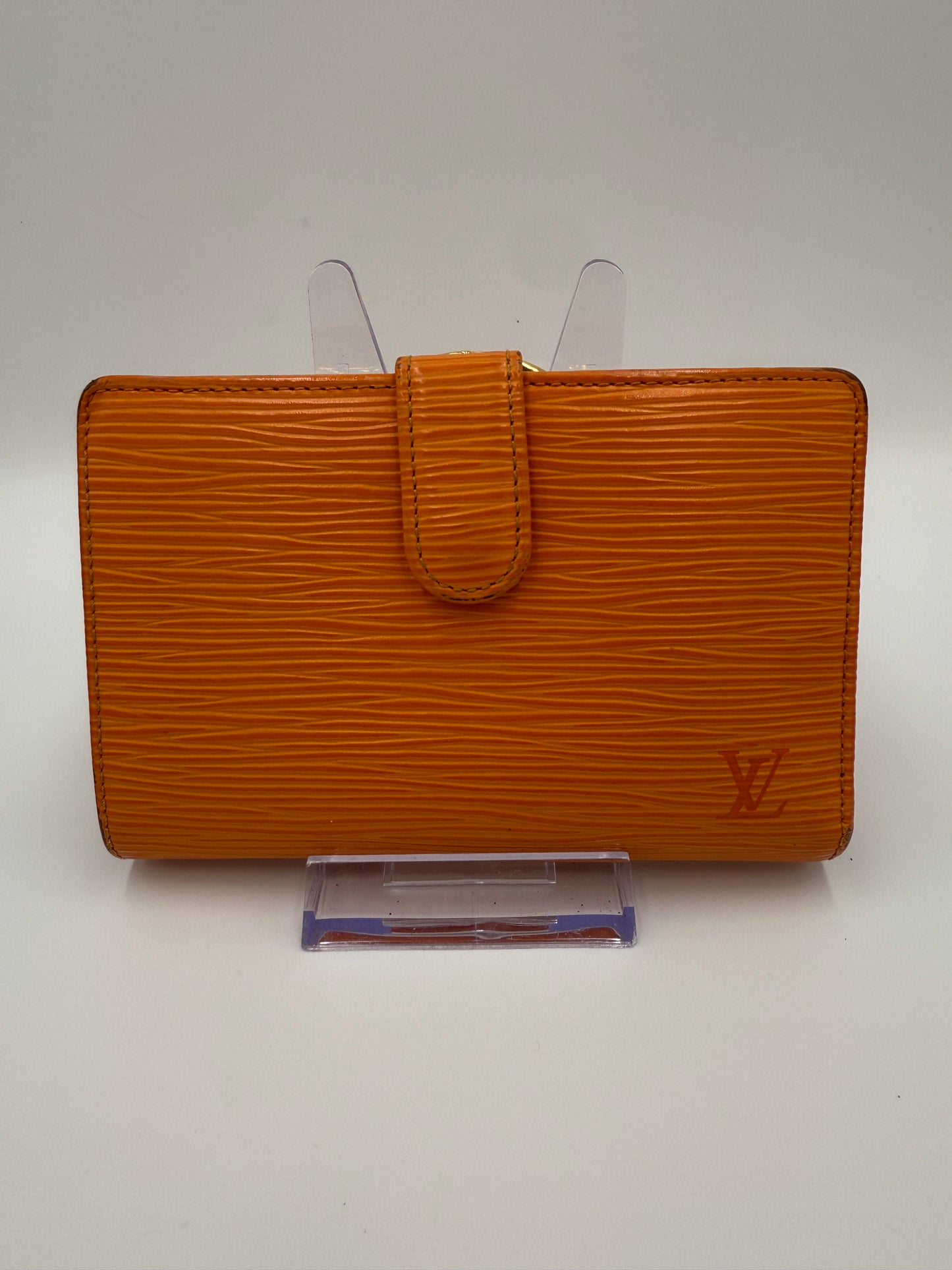 Louis Vuitton Rare Orange Epi Leather Kisslock MI1013