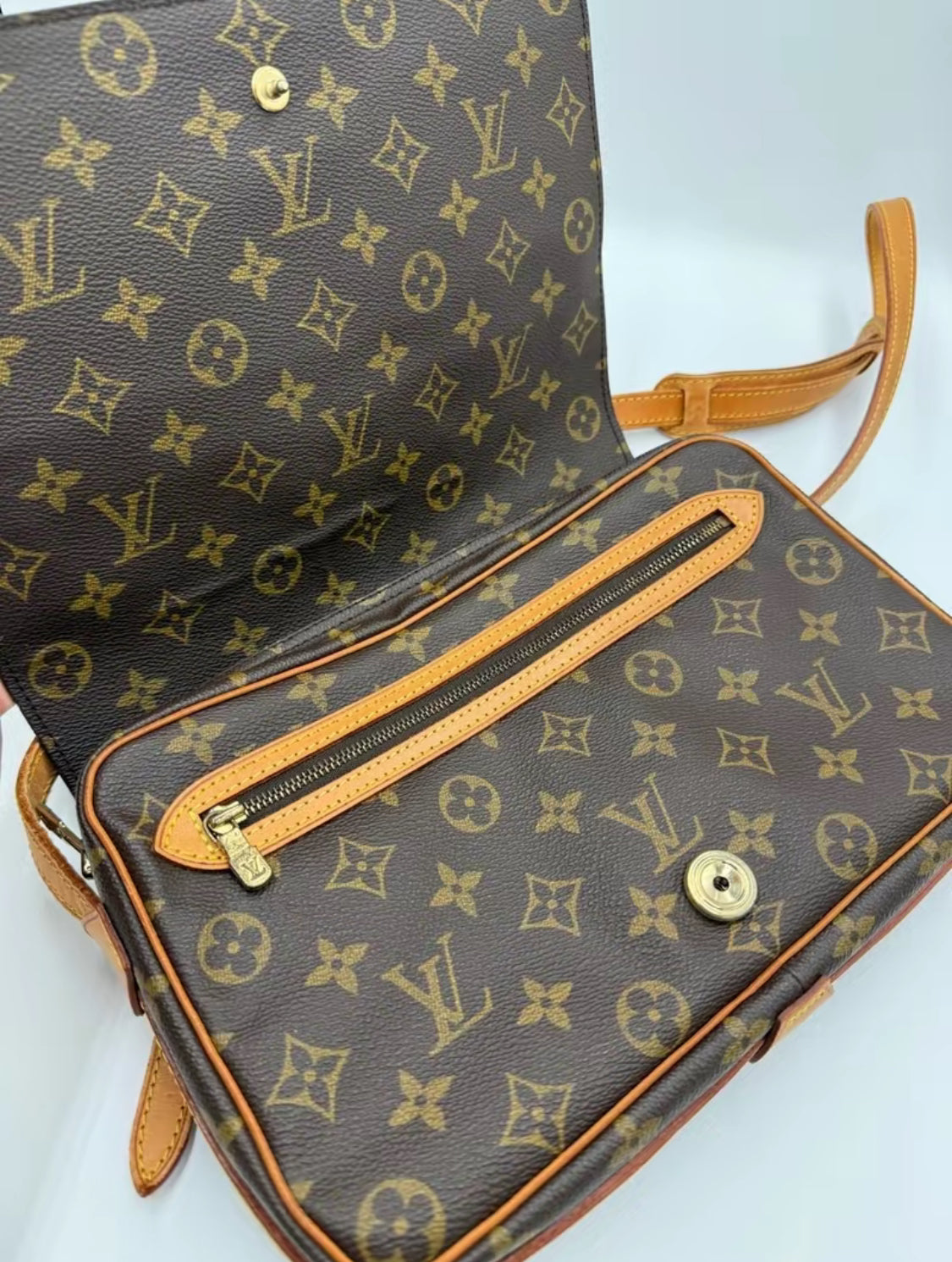 Louis Vuitton Monogram Coated Canvas St Germaine NO0906