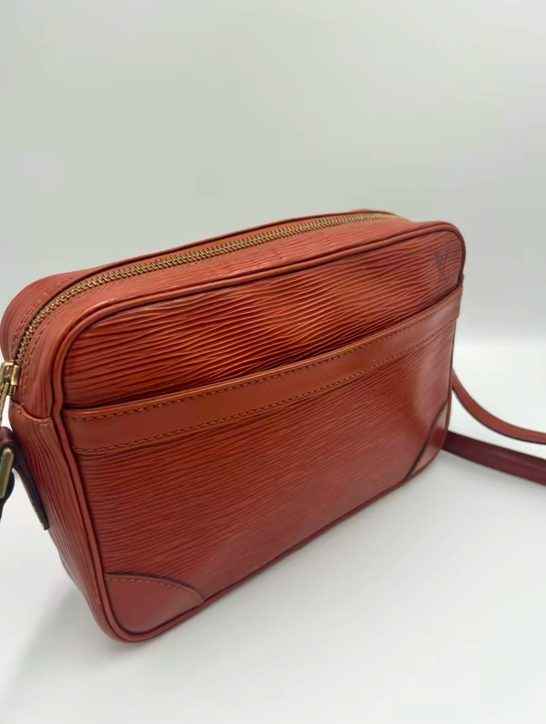 Louis Vuitton Cognac Epi Leather Trocadero Crossbody Bag MI0950