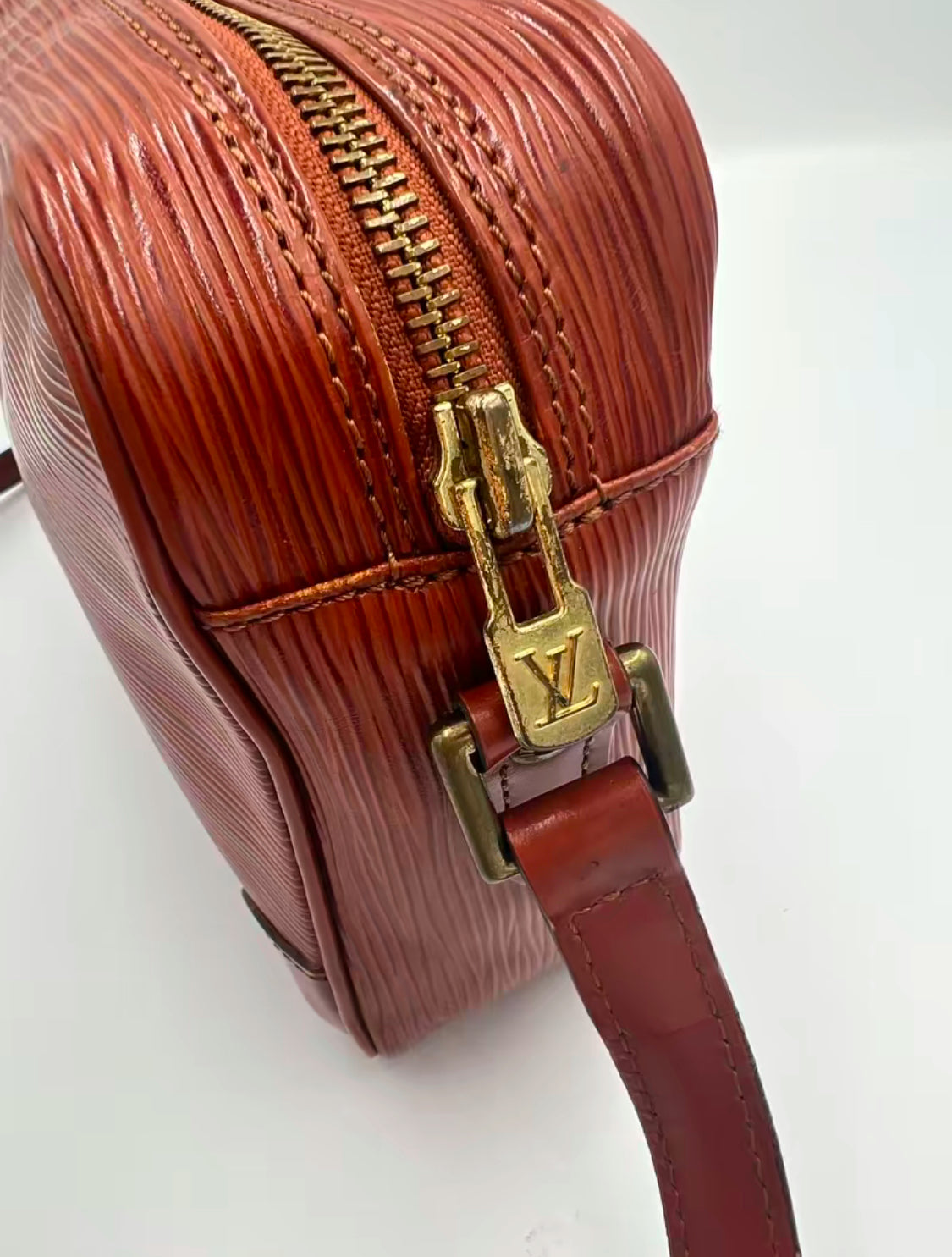 Louis Vuitton Cognac Epi Leather Trocadero Crossbody Bag MI0950