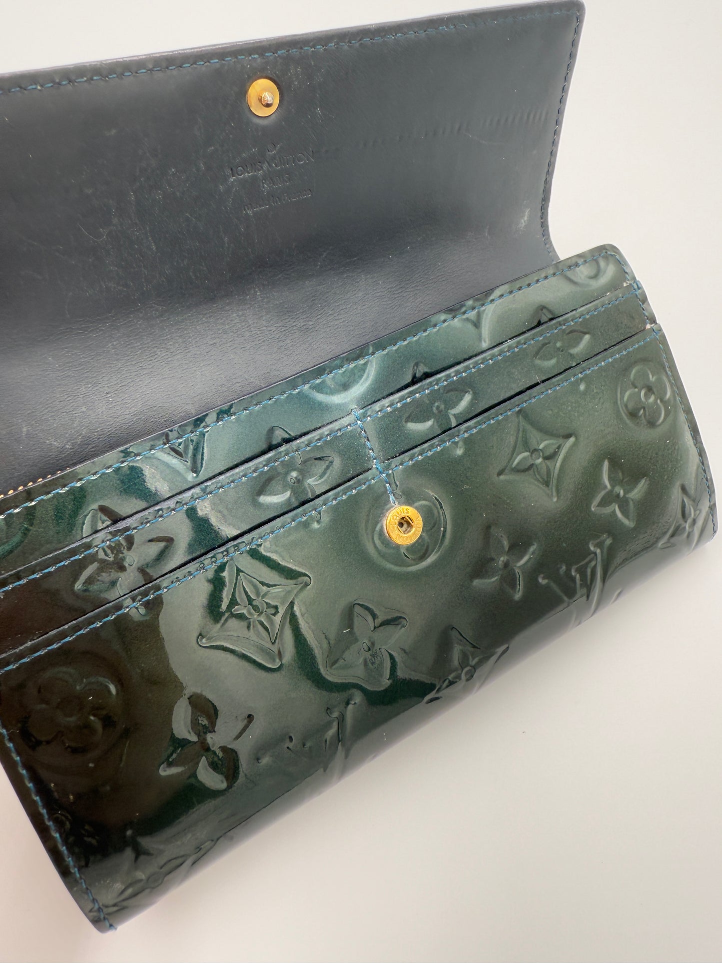 Louis Vuitton Blue-Green Vernis Sarah Wallet TH3099